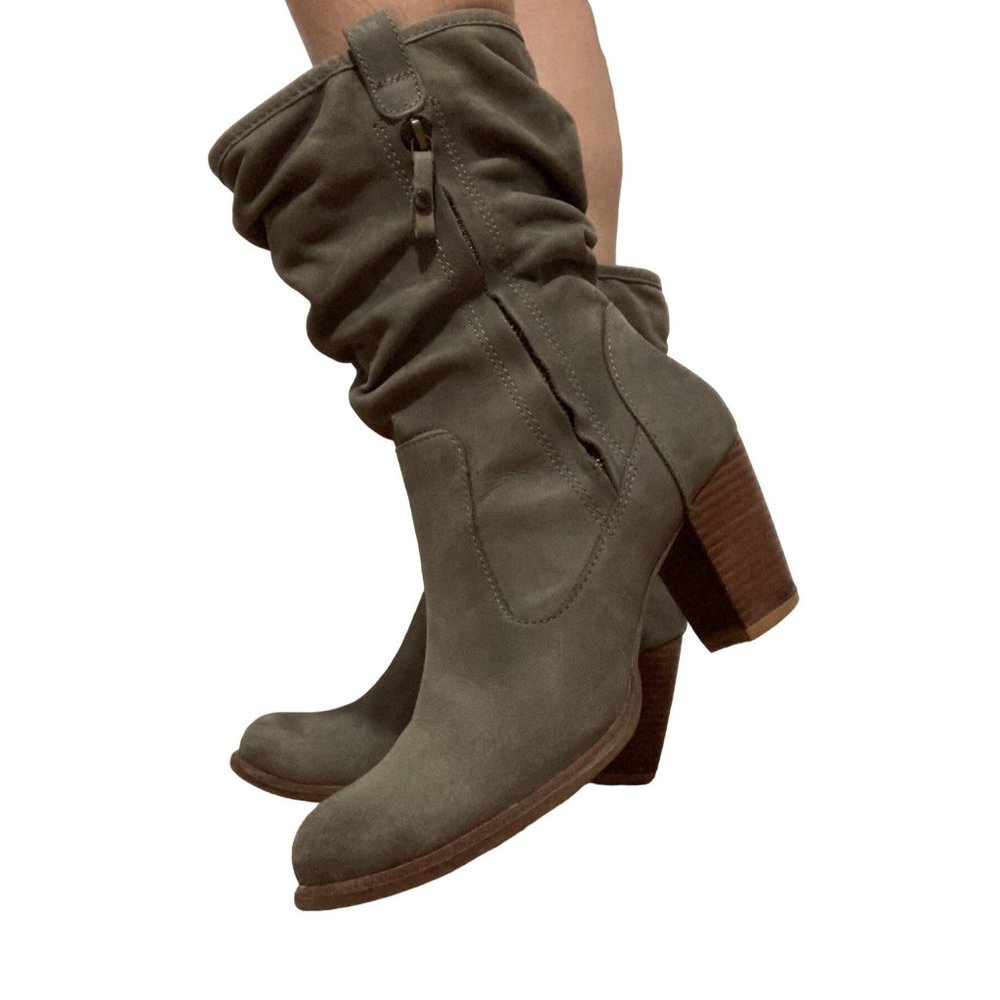 UGG women suede boots size 8 block hell casual style